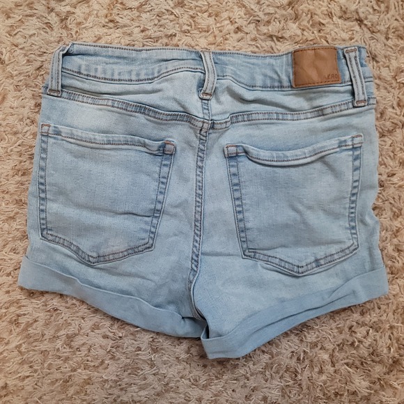 Aeropostale Denim Shorts Girls Size 4 Light Wash High Rise Midi Cuffed Stretch - Picture 6 of 6